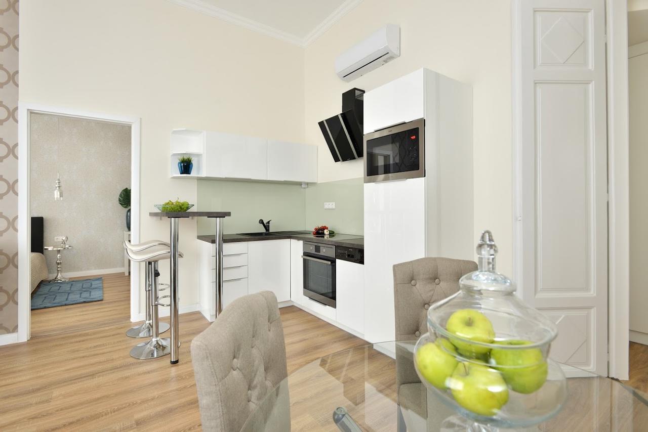 Julia Superior Apartment In The City Center. Budapeste Exterior foto